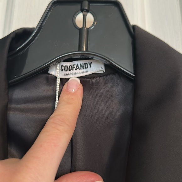 NWT CooFandy Black Suit with red bow tie Jacket size large men’s - Picture 6 of 6